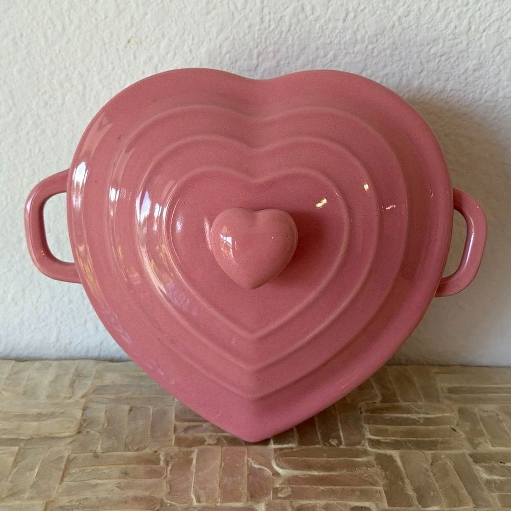 Pink Heart-Shaped Ceramic Casserole Dish w/ Lid, Side Handles